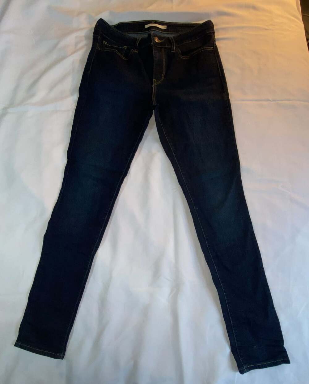 Levi's 711 Skinny Jeans Size 28 Dark Wash